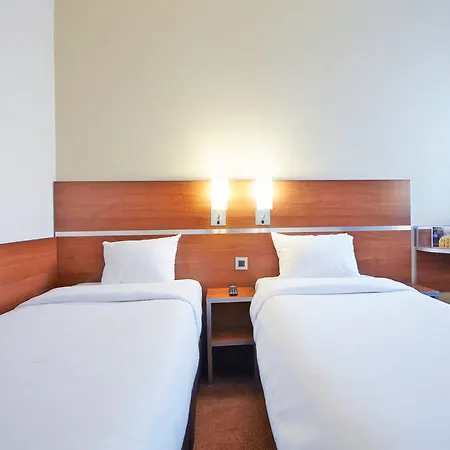 Kyriad Paris Sud - Cachan 3*