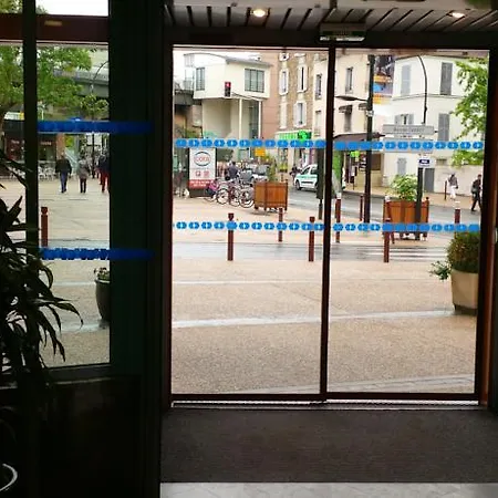 Hotel Kyriad Paris Sud - Cachan 3*