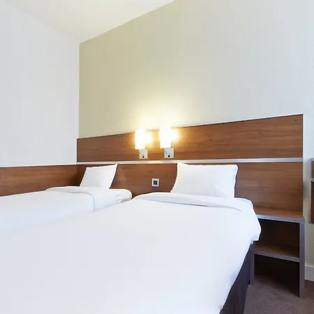 Kyriad Paris Sud - Cachan Otel 3*