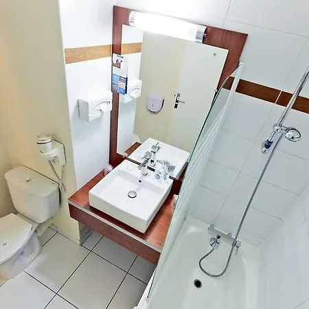 Kyriad Paris Sud - Cachan 3*