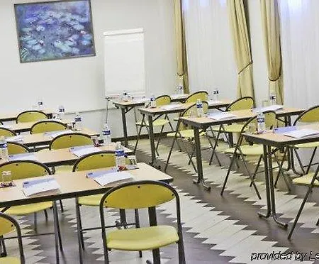 Otel Kyriad Paris Sud - Cachan Arcueil