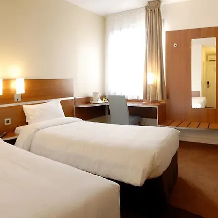Otel Kyriad Paris Sud - Cachan Arcueil