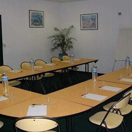 Kyriad Paris Sud - Cachan Otel