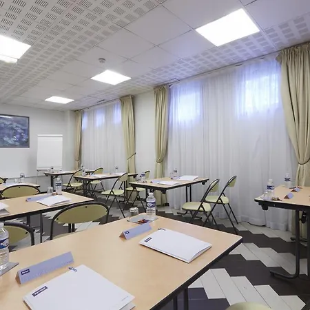 Otel Kyriad Paris Sud - Cachan Arcueil