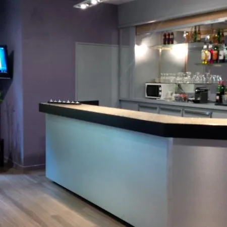 Otel Kyriad Paris Sud - Cachan