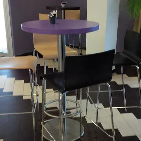Kyriad Paris Sud - Cachan Otel 3*