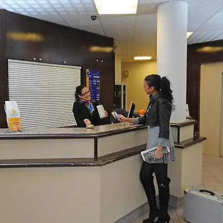 Kyriad Paris Sud - Cachan Otel Arcueil
