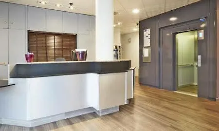 Kyriad Paris Sud - Cachan Otel